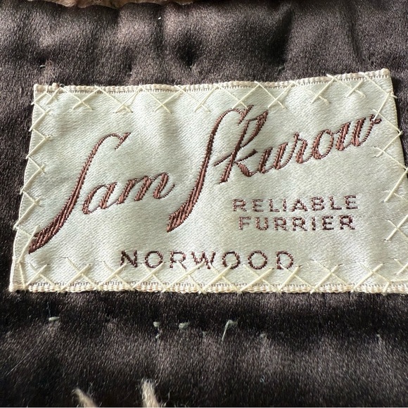 Vintage Luxurious Brown Fur collar by Sam Skurow Reliable furrier Norwood - Picture 3 of 7